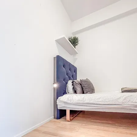 Guest house **modern ***central ***rooftop *** You'll Love It